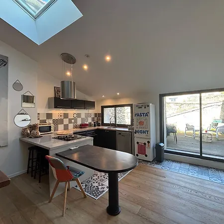 Spacieuse Maison De